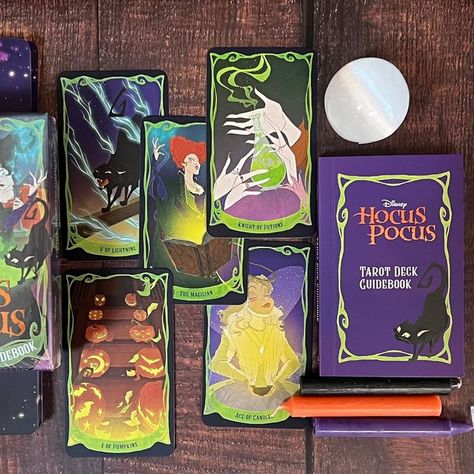 Bring a touch of witchcraft into your tarot practice with this illustrated deck inspired by Hocus Pocus! Beloved since its release in 1993, Hocus Pocus has put a spell on fans with its humor and heart. Now, tarot enthusiasts and Hocus Pocus fans alike can celebrate their love for the film with this official tarot deck. Tarot For Beginners, Hocus Pocus Book, Tarot Guidebook, Mystical Moon, Kings Game, Minor Arcana, Witch Aesthetic, Major Arcana, Tarot Deck