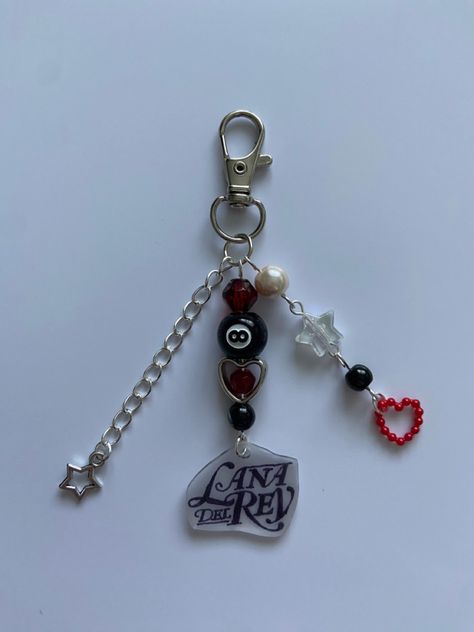 handmade jewellery jewelry beaded beads beaded keychain keyring key charm lanadelrey lana del rey stargirl coquette Stargirl Accessories, Lana Del Rey Keychain, Stargirl Jewelry, Lana Del Rey Gift Ideas, Lana Del Rey Gifts, Manualidades Coquette, Lana Del Rey Bracelet, Beaded Keychain Diy, Keychain Beads