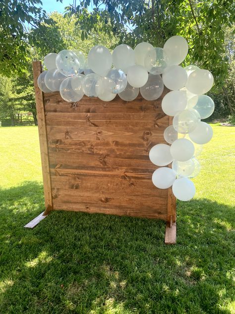 Graduation Party Backdrops Ideas, Homecoming Backdrops For Pictures, Grad Party Photo Backdrop, Grad Party Backdrop, Grad Brunch, Party Ballons, Graduation Party Backdrops, Boho Backdrop, Party Photo Backdrop