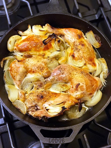 Recipes Cast Iron Skillet, Iron Skillet Chicken, Chicken Quarter Recipes, Cast Iron Skillet Recipes Dinner, Chicken Leg Quarter Recipes, Cast Iron Skillet Cooking, Cast Iron Chicken, Leg Quarters, Chicken Quarters