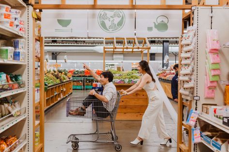 Couple takes hilarious engagement photos at Berkeley Bowl Supermarket Wedding Photoshoot, Grocery Store Couples Photoshoot, Grocery Store Wedding Photos, Grocery Store Photoshoot Couple, Grocery Store Engagement Photos, Asian Engagement Photos, Bay Area Engagement Photos, Pre Wedding Photoshoot Theme, Prenup Shoot