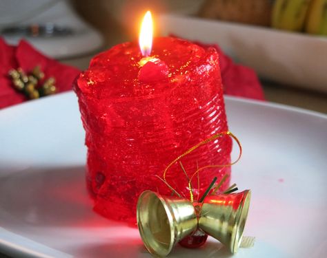 Edible Cranberry Candles, from the good folks at Ocean Spray (1960).  When's the last time you saw a blob of Jell-O on fire? Edible Candles, Party Boards, Candle Recipes, Cranberry Candles, Jello Cups, Candy Cane Wreath, Christmas Hacks, Food Candles, Christmas Brunch