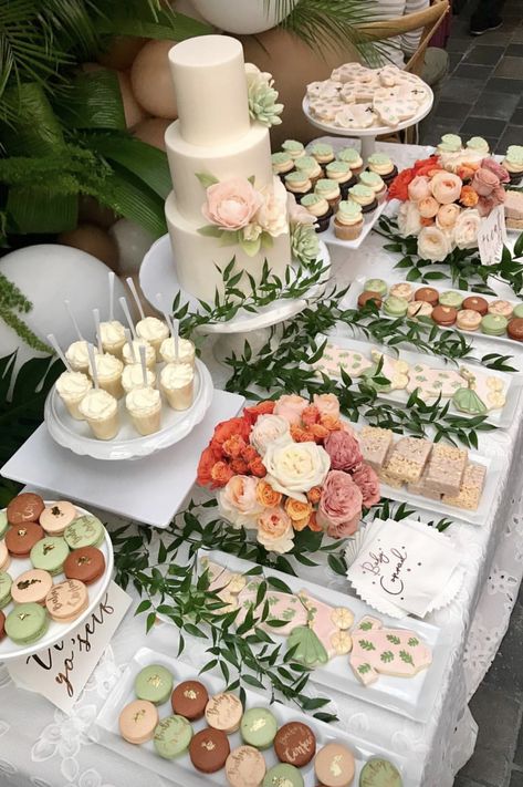 Floral Theme Dessert Table, Toulbeh Decor, Bohemian Dessert Table Ideas, Baby In Bloom Dessert Table Ideas, Toulbeh Ideas, Baby Shower Food Table Set Up Display, Baby In Bloom Treat Table, Baby In Bloom Food Ideas, Baby In Bloom Shower Ideas Food