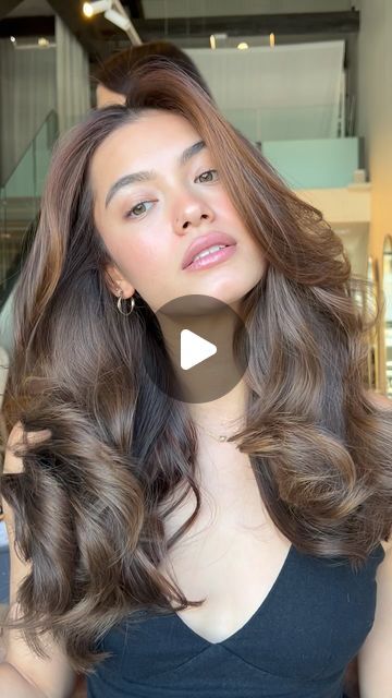 34K views · 1.5K likes | Laura Kim on Instagram: "Glossy brunette ERA 🤎

No bleach highlights make her hair super shiny and healthy @emily_kaufman_ 

I am obsessed with this new shade of warm golden brunette highlights for the cooler season coming in Sydney, Australia.

Colour using @avedaaustralia 
@studiomuse_hairsalon 
.
.
.
.
.

#brunette #nobleachbalayage #nobleach #brownhair #teddybearbrunette #hair #lattebrunette #healthyhair #glossyhair" No Bleach Highlights, Bleach Highlights, Glossy Brunette, Golden Brunette, Glossy Hair, Brunette Highlights, Sydney Australia, Healthy Hair, Her Hair