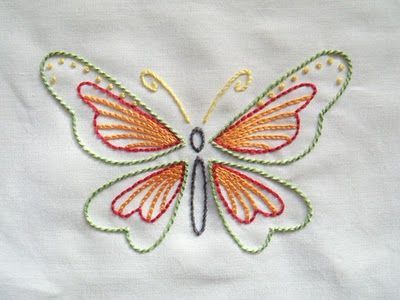 Embroidering Ideas, Embroidery Butterflies, Handwork Design, Redwork Embroidery, Border Embroidery Designs, Embroidered Butterfly, Pola Sulam, Butterfly Embroidery, Embroidery Flowers Pattern