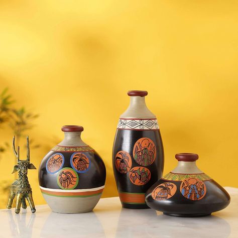 Terracotta Vase, Big Vases, Painted Clay Pots, Pottery Painting Designs, Decorative Vases, Home Decor Sets, Madhubani Painting, Painted Vases, Home Decor Vases