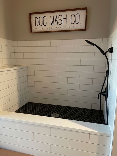 Dog Wash Room In House, Laundry Room With Dog Washing Station Farmhouse, Mud Room Ideas Dog Wash, Dog Bath In Bathroom, Dog Shower Mudroom, Dog Bath Station In Laundry Room, Dog Wash Station Ideas, Mud Room Ideas With Dog Wash, Laundry Room Dog Bath Utility Sink