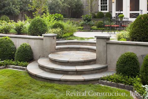 Lutyens/Jekyll inspired stairs-Historic Brookwood Hills renovation and addition by Revival Construction, Inc. with Architect D. Stanley Dixon. Landscape Architect Dargan Landscape Architects and photograph by Jeff Herr. For more details about this project, visit our blog, http://thegeorgianrevival.wordpress.com/2013/04/03/brookwood-hills-renovation/. Tiered Patio, Terraced Patio Ideas, Landscape Stairs, Landscape Steps, Easy Patio, Hillside Garden, Luxury Landscaping, Garden Stairs, Sloped Garden