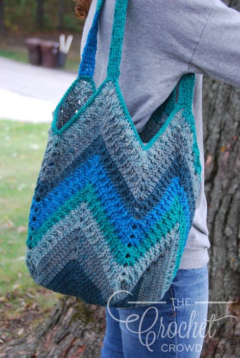 Crochet Chevron One Big Cake Bag Pattern - The Crochet Crowd Practical Crochet, Crochet Grocery Bag, Crochet Chevron, Big Cake, Chevron Crochet, Crochet Crowd, Cake Bag, Crochet Shoulder Bags, Crochet Baskets