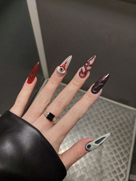 Rap Nails, Style A Leather Jacket, Nail Art Creative, Step By Step Nail Art, Nail Art Step By Step, Art Step By Step, Halloween Acrylic Nails, Punk Nails, Gothic Nails