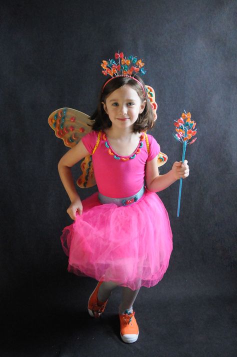 Fairy butterfly diy costume easy pasta costume. great for last minute! | Project Kid Homemade Fairy Costume, Fairy Dress Diy, Grocery Store Aisle, Simple Halloween Costume, Fairy Diy, Fairy Costume Diy, Pasta Easy, Fairy Butterfly