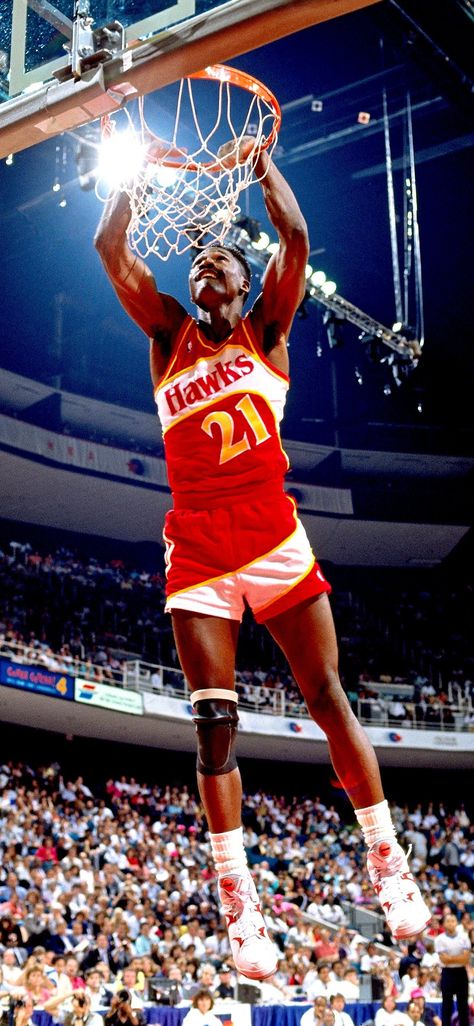 Nba Dunks, Nba Superstars, Dominique Wilkins, Kareem Abdul Jabbar, I Love La, Nba Legends, Nba Stars, Sports Figures, Atlanta Hawks