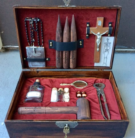 Vampire Slayer Kit Diy, Vampire Kit Hunting, Vampire Hunter Kit Diy, Vampire Kit, Vampire Hunting Kit, Supernatural Hunter, Supernatural Party, Werewolf Hunter, Vampire Hunters