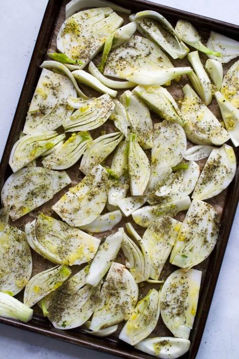 Roasted Fennel Salad, Root Recipes, Fennel Recipe, Whole30 Vegan, Fennel Recipes, Roasted Fennel, Specific Carbohydrate Diet, Roasted Root Vegetables, Keto Vegan