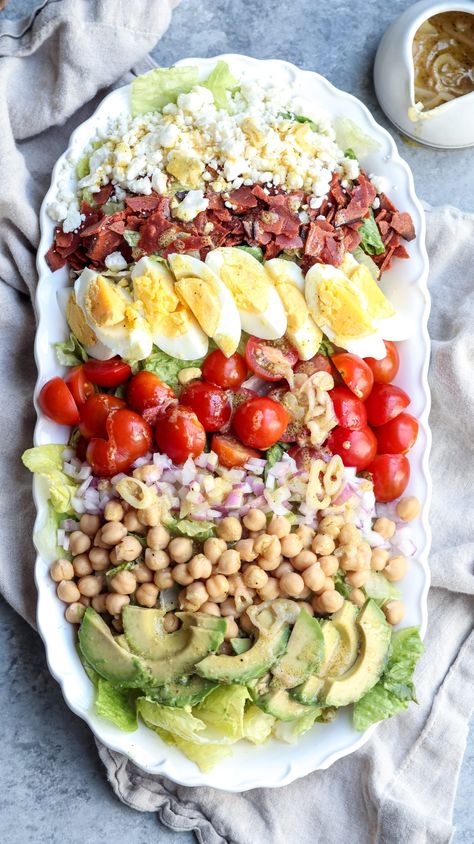 chickpea cobb salad | cait's plate Cobb Salad Dressing Recipe, Mediterranean Diet Recipes Breakfast, Cobb Salad Dressing, Healthy Low Fat Recipes, Cobb Salad Recipe, Paleo Meal Prep, Quick Healthy Lunch, Salad Meal Prep, Superfood Recipes