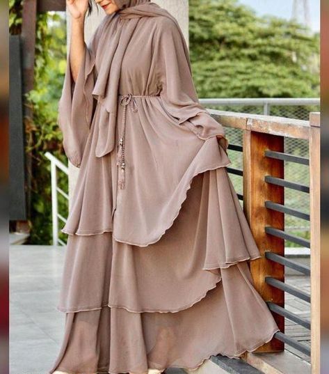 Burkha Designs Muslim Women, Modern Muslim Women Fashion, Abaya Designs Latest Simple, Stylish Burqa Designs, Trending Abaya, Trendy Abaya Designs, Burkha Design, Trendy Abaya, Burkha Designs