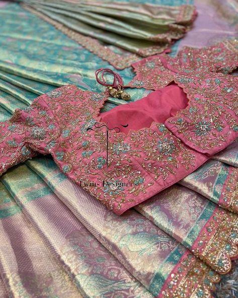 Baby Sweater Embroidery, Embroidery Gift Ideas, Gold Blouse Designs, Books Embroidery, Exclusive Saree Blouse Designs, Hoops Embroidery, Cut Work Blouse, Embroidery Books, Blue Blouse Designs