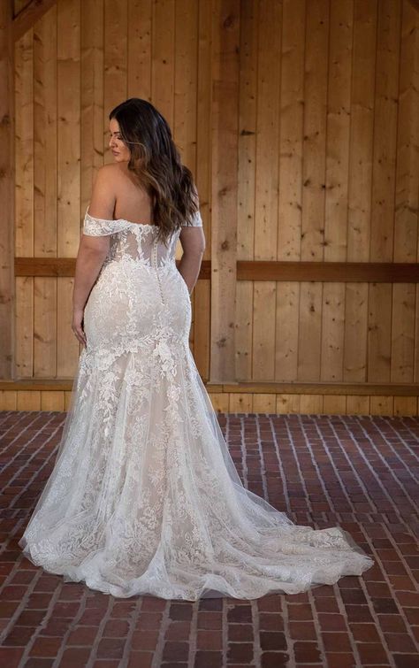 Rustic Wedding Dresses Country, Wedding Dress With Sweetheart Neckline, Curvy Wedding Dress, Wedding Dresses Kleinfeld, Curvy Wedding, Plus Wedding Dresses, Dress With Sweetheart Neckline, Kleinfeld Bridal, Essense Of Australia