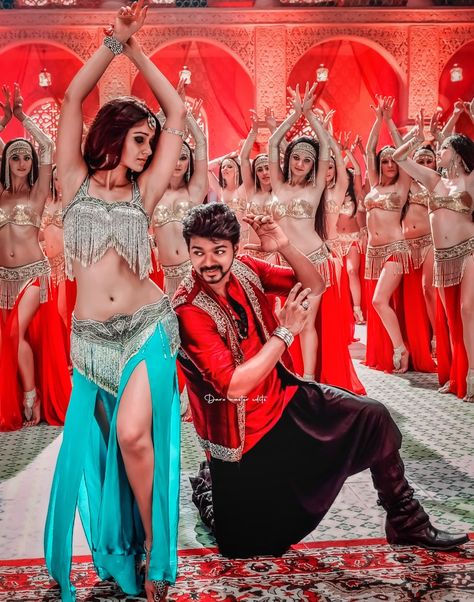 Thalapathy hd dance cute photo Nanban Movie, Bakgerand Photo, Bold Glamour, Actress Style, Deadpool Wallpaper, Thalapathy Vijay, Movie Pic, Ram Photos, Hero Movie