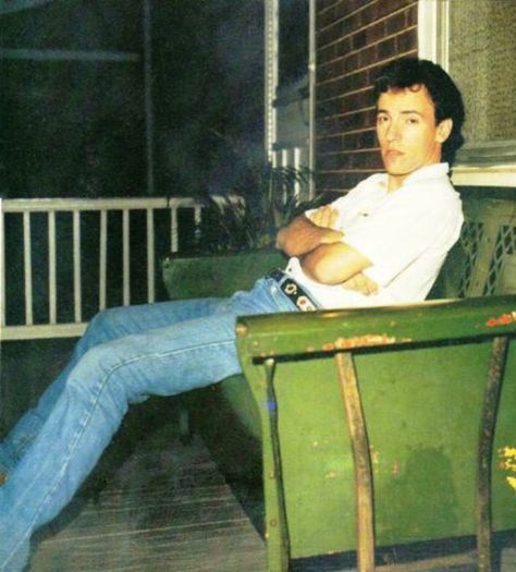 30 Rare Vintage Photographs of a Young and Handsome Bruce Springsteen in the 1970s ~ Vintage Everyday Bruce Springsteen Concert Outfit, Springsteen Concert Outfit, Bruce Springsteen Concert, Clarence Clemons, Patti Scialfa, Nils Lofgren, Bruce Springsteen The Boss, Hungry Hearts, Masonic Temple