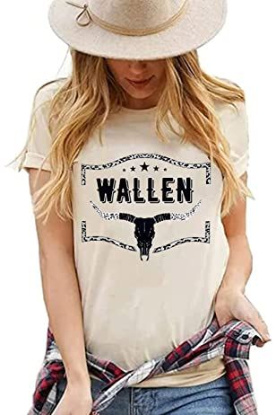 Western Tee Shirts, Cowgirl Graphic, Cute Cowgirl, Steer Skull, Bleach T Shirts, Ropa Diy, T Shirt Women, Western Shirts, Casual Top