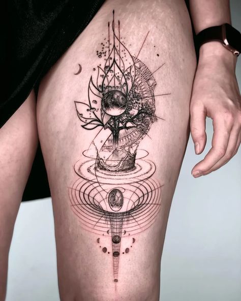 Spiritual Tattoos For Women, Cyberpunk Tattoo, Universe Tattoo, Sacred Geometry Tattoo, Geometric Tattoos, Geometric Tattoo Design, Leg Tattoo Men, Spiritual Tattoos, Modern Tattoos