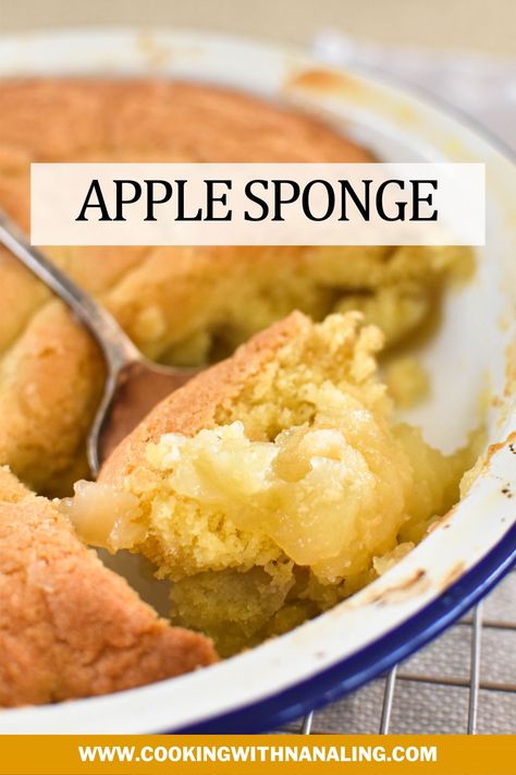 Big Desserts, Apple Sponge Pudding, Apple Sponge Cake, Apple Desert, Quick Apple Dessert, Apple Cake Recipe Easy, Sponge Pudding, Banana Cake Recipe Easy, Hot Puddings