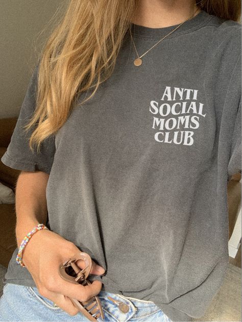 Antisocial Club Outfit, Antisocial Moms Club, Gin Design, Sweater Weather Outfits, Life Planner Printables, Pregnant Mom Gifts, Expecting Mom Gifts, Trendy Mom, Moms Club