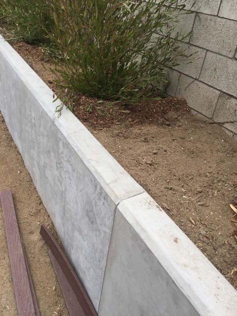 Concrete Block Retaining Wall, Corner Landscaping, Diy Retaining Wall, Backyard Retaining Walls, Retaining Wall Blocks, Building A Retaining Wall, Garden Retaining Wall, Concrete Retaining Walls, Smooth Concrete