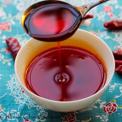 How to Make Chinese Red(Chili) Oil – China Sichuan Food Chinese Chili Oil, Chinese Chili, Sichuan Food, Red Oil, Vegan Sauces, Flavored Oils, Chili Oil, Chinese Dishes, Chinese Cooking