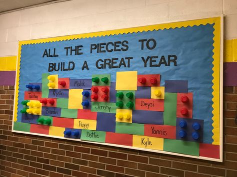 Oh Snap Bulletin Board Ideas, Lego School Theme Bulletin Boards, Building Blocks Bulletin Board Ideas, Block Center Bulletin Board, Lego Bulletin Board Classroom, Lego Classroom Theme Bulletin Boards, Lego Themed Bulletin Boards, Stem Bulletin Board Ideas Preschool, Lego Themed Classroom Ideas