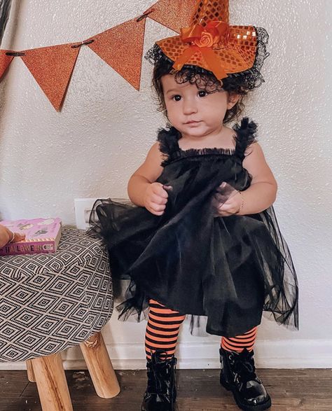 Baby Witch Costume Diy, Haloween Costume Diy, Baby Witch Costume, Witch Costume Diy, Witches Night, Old Halloween Costumes, Halloween 23, 1st Halloween