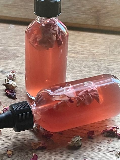 Rose Water Aesthetic, Water Aesthetic, Type Shi, Manifestation Board, Water Art, Dropper Bottles, Facial Toner, Skin Care Moisturizer, Beautiful Rose