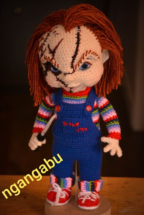 Crochet Doll Chucky Amigurumi, Crochet Keyring Free Pattern, Crochet Halloween Decorations, Superhero Dolls, Doll Amigurumi Free Pattern, Doll Patterns Free, Bargello Needlepoint, Crochet Halloween, Crochet Disney