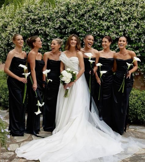 Black Bridesmaid Dress Mismatched, Top Bridesmaid Dresses, Black Tie Bridesmaids, Bridal Party Attire, Black Bridesmaid, White Bridesmaid, Black White Wedding, Bridesmaid Dress Colors, Future Mrs