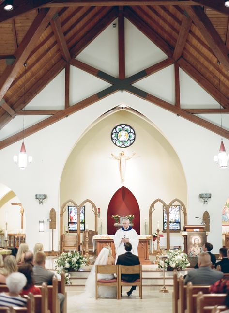 Montauk Yacht Club: Montauk, NY: Alia & Frank's Wedding — Robert & Kathleen Photographers Montauk Wedding, Montauk Ny, Hamptons Wedding, Coastal Wedding, Beach Town, Custom Map, Yacht Club, Wedding Mood, My Dream Wedding