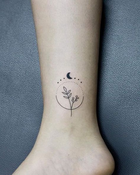 +500 Tattoo Designs | tattoo ideas | Amazing tattoo | Trendy tattoo designs. tattoos tattoo designs Tattoo ideas tattoo artist Tattoo inspiration Tattoo art Tattoo ink Tattoo cover up tattoo style A wide variety of small tattoos for women - Page 31 of 35 pin source: hannahpmills28 Source by hannahpmills28 Tattoos For Women Small Meaningful, Ankle Tattoos, Anklet Tattoos, Foot Tattoos For Women, Inspiration Tattoos, Small Meaningful Tattoos, Disney Tattoo, Initial Tattoo, Diy Tattoo