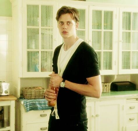 Bill Skarsgård Bill Skarsgard Roman Godfrey, Bill Skarsgard Boyfriend Material, Bill Skarsgard Pennywise, Skarsgard Family, Roman Godfrey, Bill Istvan Günther Skarsgård, Hemlock Grove, Billy Boy, Alexander Skarsgård