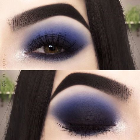 Colorful Smokey Eye Makeup, Black And Blue Eyeshadow, Blue Black Makeup, Make Up Designs, Essence Makeup, Smink Inspiration, Essence Cosmetics, Mascara Waterproof, Beautiful Eye Makeup