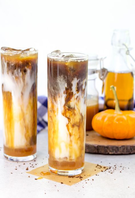 Iced Caramel Pumpkin Macchiato | Simply Made Recipes Fall Iced Coffee Recipe, Pumpkin Macchiato, Iced Macchiato, Bubbly Cocktails, Pumpkin Pie Syrup, Autumn Drinks, Coffee Creations, Caramel Pumpkin, Coffee Ideas