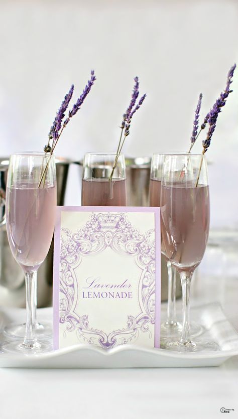 I love this idea for a signature drink, Lavender Lemonade with Vodka Wedding Food Drink, Provence Wedding, Tafel Decor, Lavender Lemonade, Lilac Wedding, Wedding Drink, Lavender Wedding, Signature Drinks, Wedding Cocktails