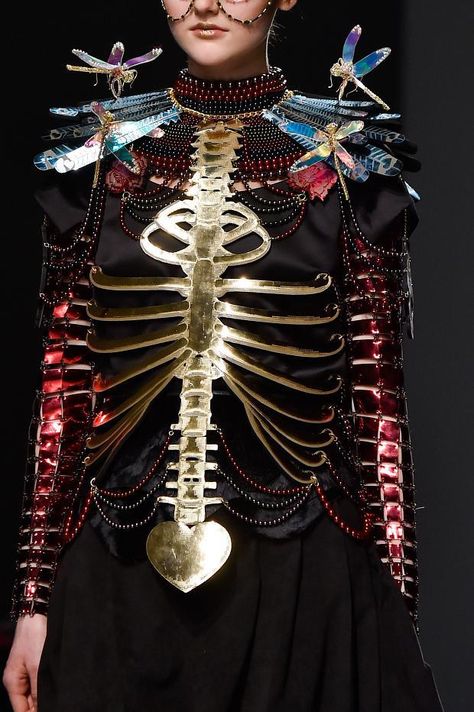 Manish Arora, Skeleton Costume, Design Textile, Futuristic Fashion, Manish, Fashion Costume, Fantasy Fashion, Inspiration Mode, Looks Style