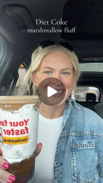 Samantha Milton on Instagram: "Trying the Marshmallow Fluff Soda trend with a Diet Coke✨ (45 cals)
#marshmallow #fluff #soda #snack #dietcoke #trend #weightloss #caloriedeficit #lowcal #pcos #sweet #treat #fastfood #hacks #menu #order #transformation" Dr Pepper And Marshmallow Fluff, Marshmallow Fluff, Calorie Deficit, Diet Coke, Low Cal, Dr Pepper, Yummy Eats, Diet Food, Sweet Treat