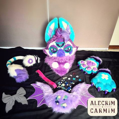 Meet 3RR0R the Analog Horror Critter that just materialized in our world! Analog Horror Critters are Alecrim Carmim's original open species <3 This mini partial fursuit project is looking for a home and can be upgraded to partial fursuit (+ feetpaws) We're asking 2900USD https://www.thedealersden.com/listing/3rr0r-analog-horror-mini-partial/271382 Free shipping worldwide Includes: - Head with resin eyes - Adjustable/removable balaclava - Removable eyelids - Removable hairpins - Magnet... Mini Partial Fursuit, Partial Fursuit, Cringe Culture, Fursona Ideas, Open Species, How To Make Magnets, Fursuit Ideas, Fursuit Tutorial, Resin Eyes