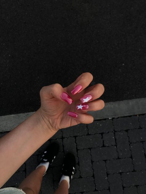 Pink Chrome Nails With Stars, Pink Chrome Star Nails, Chrome Nails With Stars, Chrome Star Nails, Stargirl Nails, 23 Nails, Nails With Stars, Pink Sparkle Nails, Magenta Nails