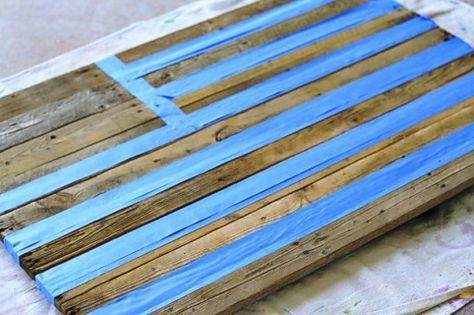 American Flag Diy, Pallet Flag, Flag Diy, American Flag Art, Kitchen Ikea, American Flag Wood, Reclaimed Wood Projects, Recycled Pallets, Pallet Crafts