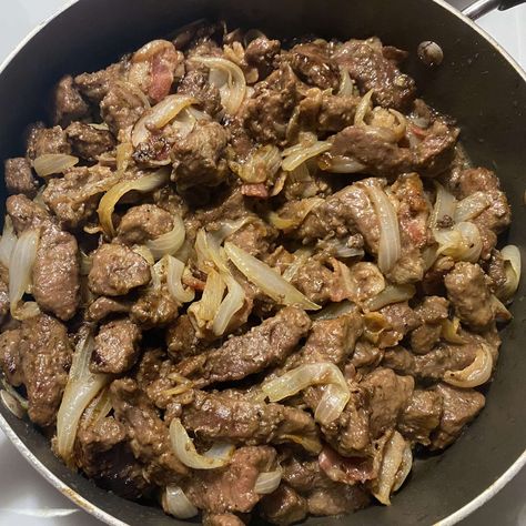 Absolutely Best Liver and Onions Air Fryer Liver And Onions, Beef Liver And Onions, Liver And Onions Recipe, Planned Meals, Liver And Onions, Liver Recipes, Main Entrees, Africa Food, Cast Iron Skillet Recipes