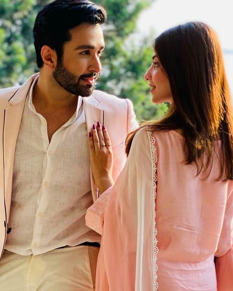 Eid Couple, Couples Candid Photography, Eid Pics, Kinza Hashmi, Indian Wedding Poses, Friendship Photoshoot, Instagram Couples, Indian Wedding Couple Photography, Bride Photography Poses