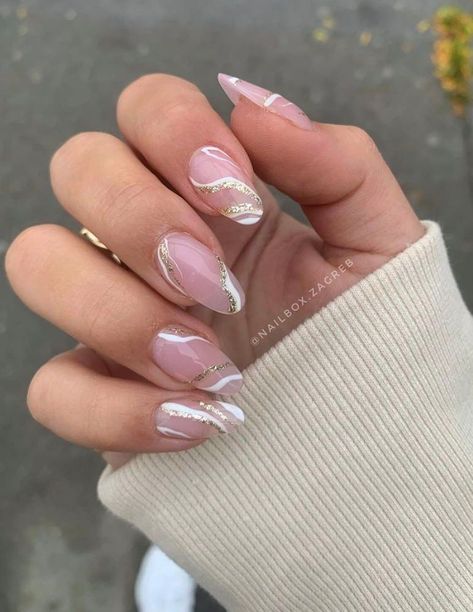 Abstract Nails With Glitter, Simple Sparkle Nail Designs, Simple Festive Nails Acrylic, Glitter Edge Nails, Glitter Line Art Nails, Acrylic Nails Festival, Glitter Lines Nails, Pink Nailart Glitter, Sparkle Line Nails