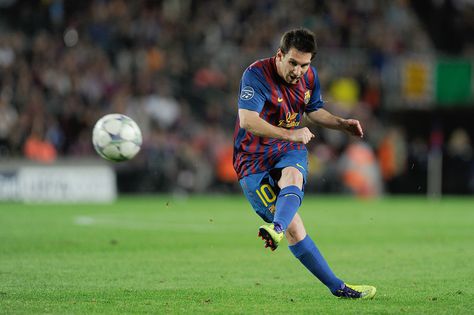 Lionel Messi - free kick   2012/13 season - UCL Messi Free Kick, Messi 2012, Shooting Sport, Free Kick, Wallpapers Hd, Lionel Messi, Pug, Soccer, Wallpapers